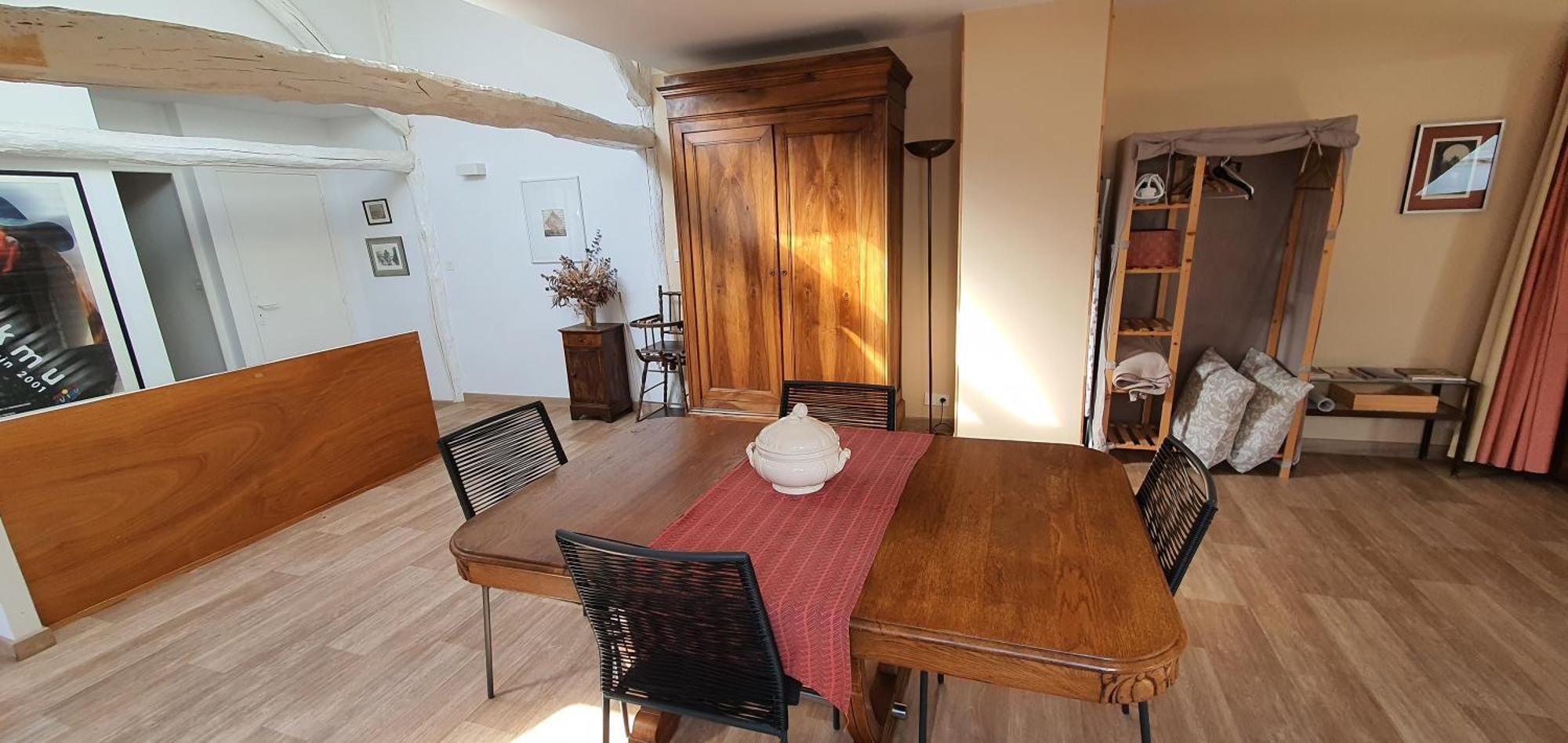 Appartement De Charme Au Coeur De نيفي المظهر الخارجي الصورة